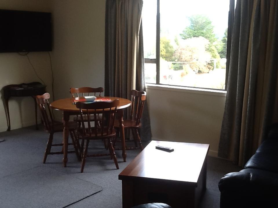 River Terrace Cottage モトゥイーカ エクステリア 写真